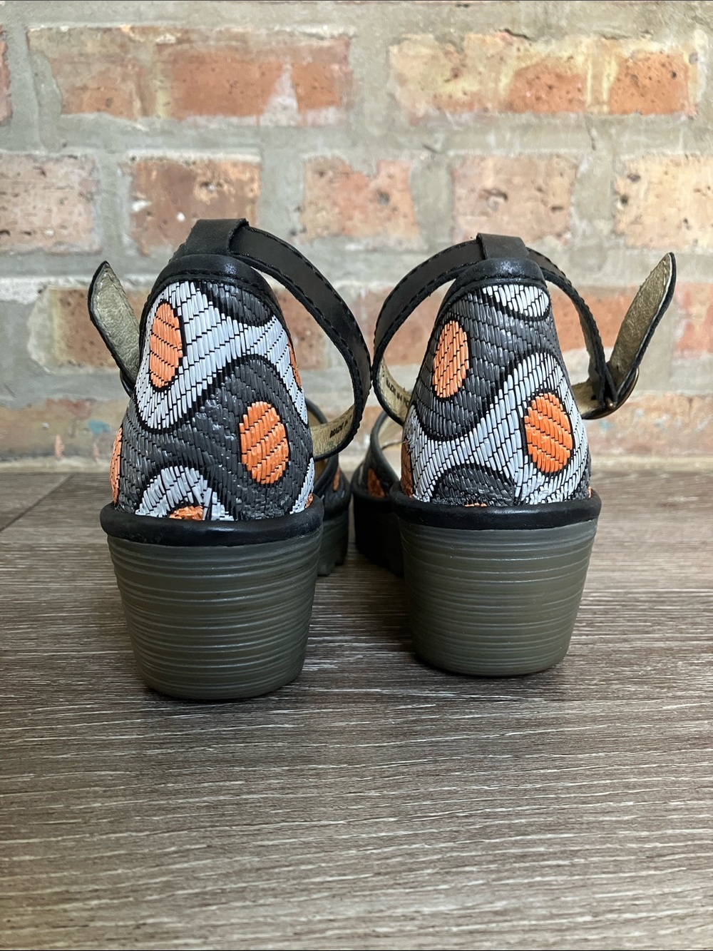 FLY LONDON
Yeji Open Toe Wedge Sandal - Picture 7 of 17